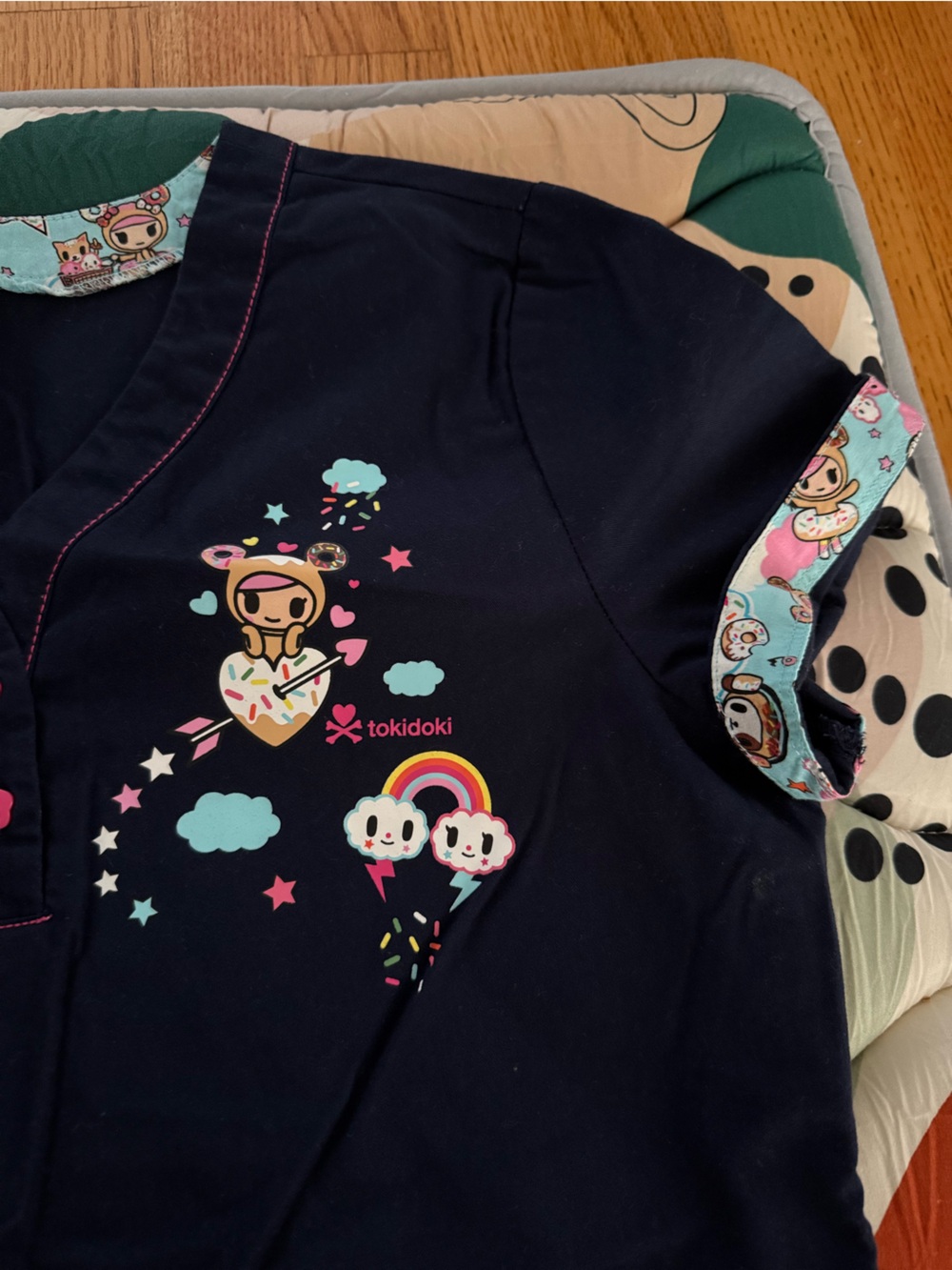 Tokidoki by Koi Navy scrub top xs extra small - Picture 3 of 5